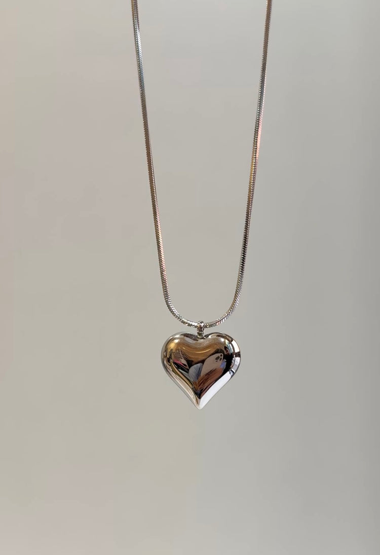 BRAZIL-HEART-SILVER-NECKLACE