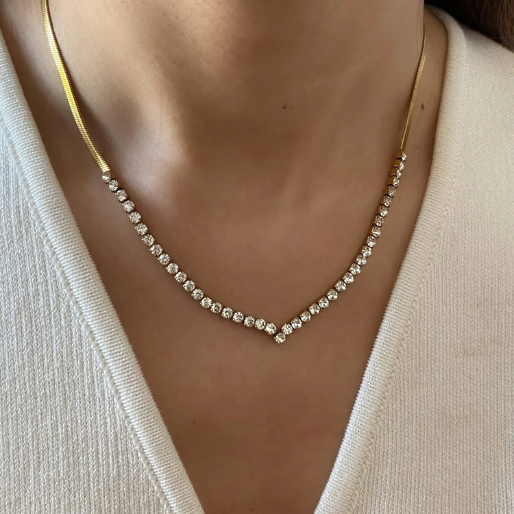 SNOWFLAKE-FRENCH-NECKLACE