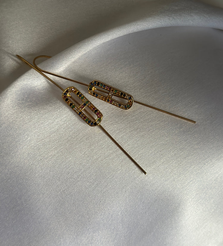 Prism-link-ear-pin