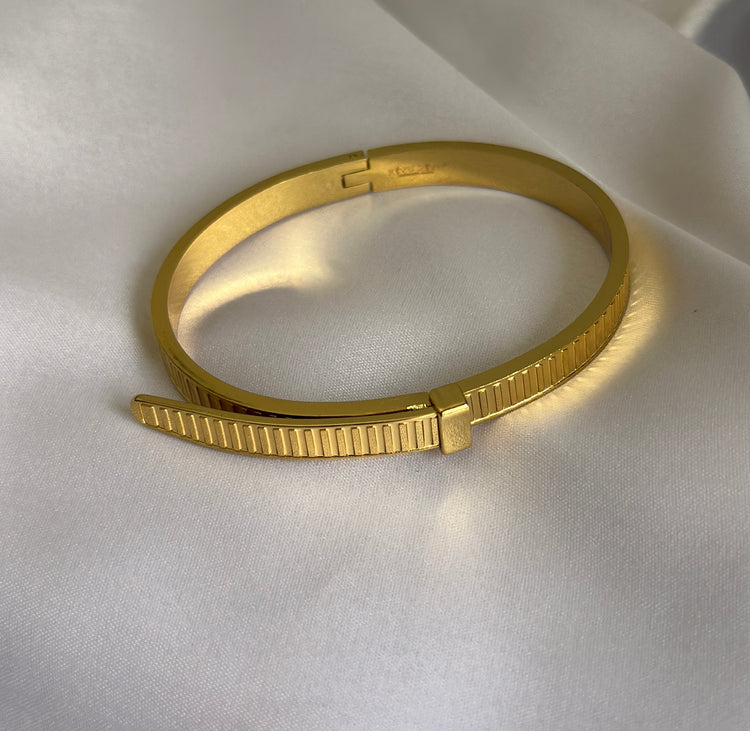 AVIRA-BRACELET