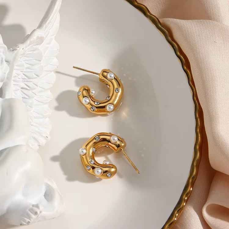 NATALI-PEARL-CRYSTAL-HOOPS