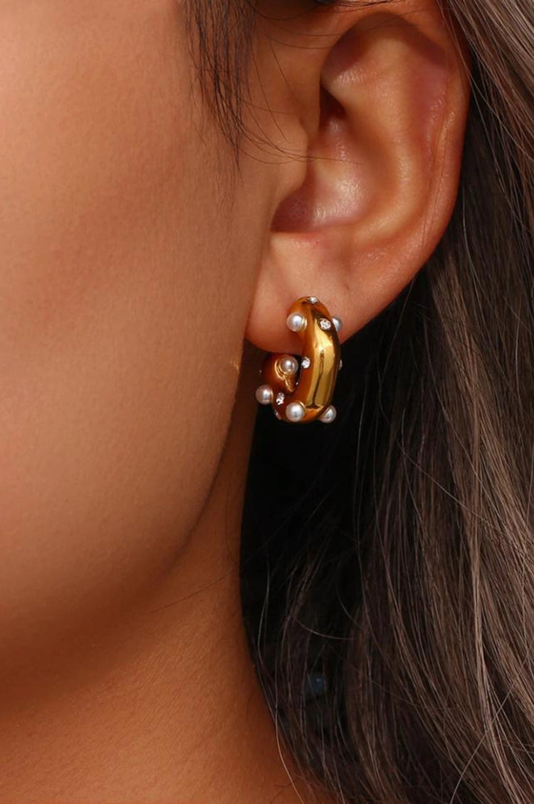 NATALI-PEARL-CRYSTAL-HOOPS