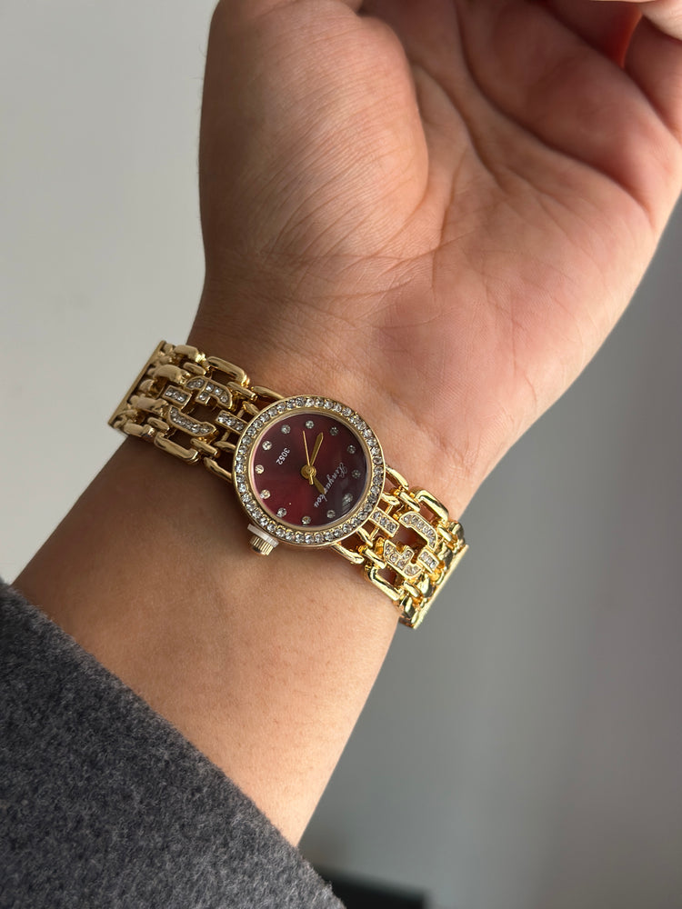 CRIMSON MAJESTY VINTAGE WATCH