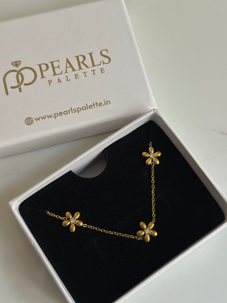 JENNIFER-FLORAL-NECKLACE