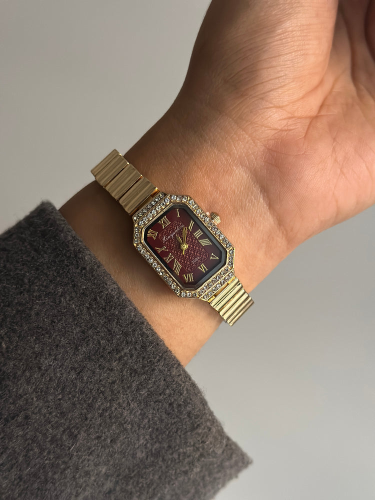 RUBY ERA VINTAGE WATCH