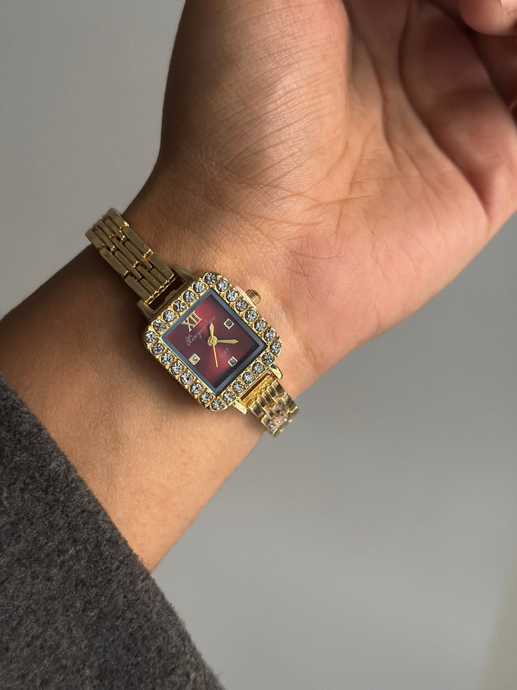 CHERRY LUXE VINTAGE WATCH