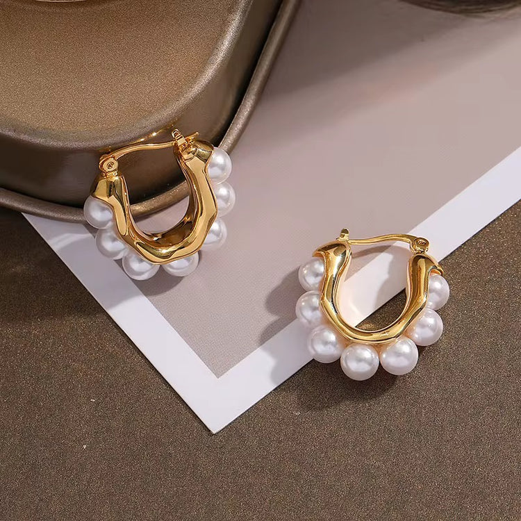 PEARL-ROUND-HOOPS