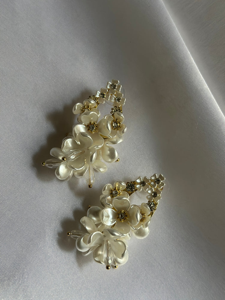 EVANKA-CRYSTAL-FLORAL-EARRINGS