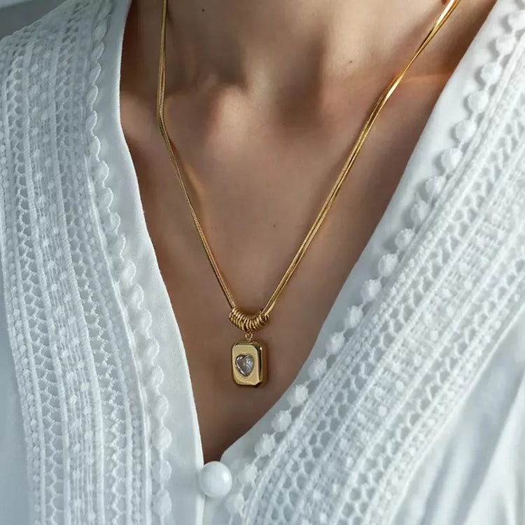 AMARA-NECKLACE