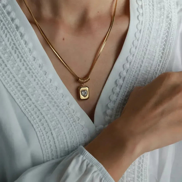 AMARA-NECKLACE