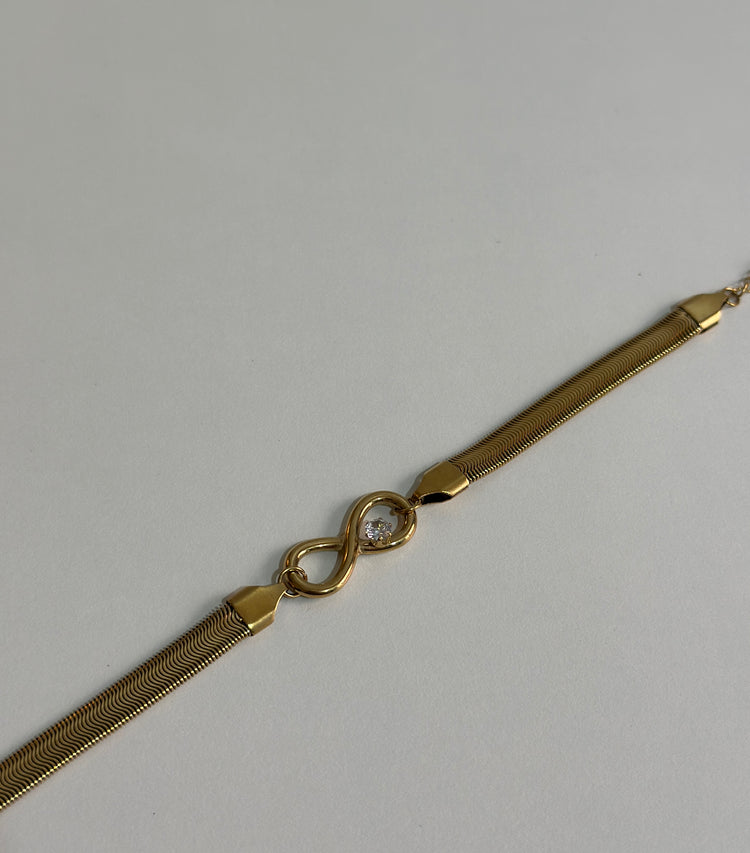 INFINITY-STONE-CHAIN-BRACELET