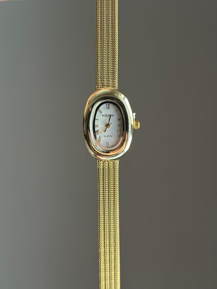 SNOWWHITE VINTAGE WATCH