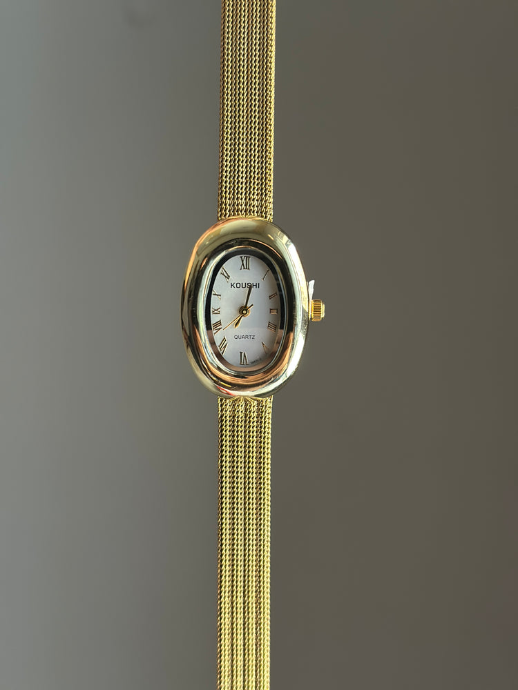 SNOWWHITE VINTAGE WATCH
