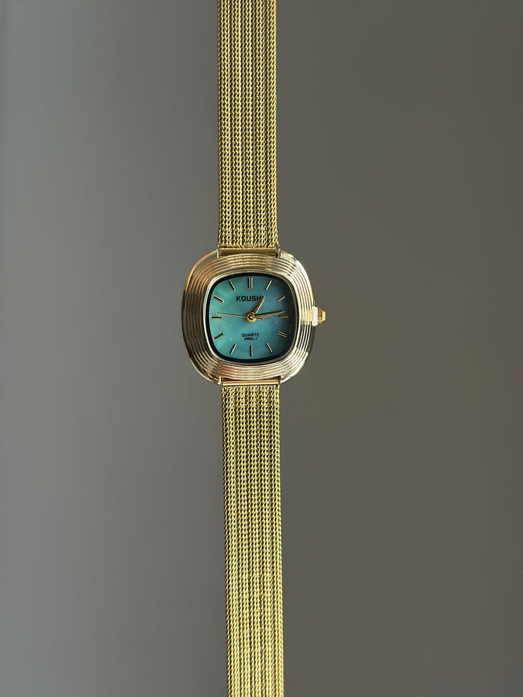 COASTAL CHARM VINTAGE WATCH
