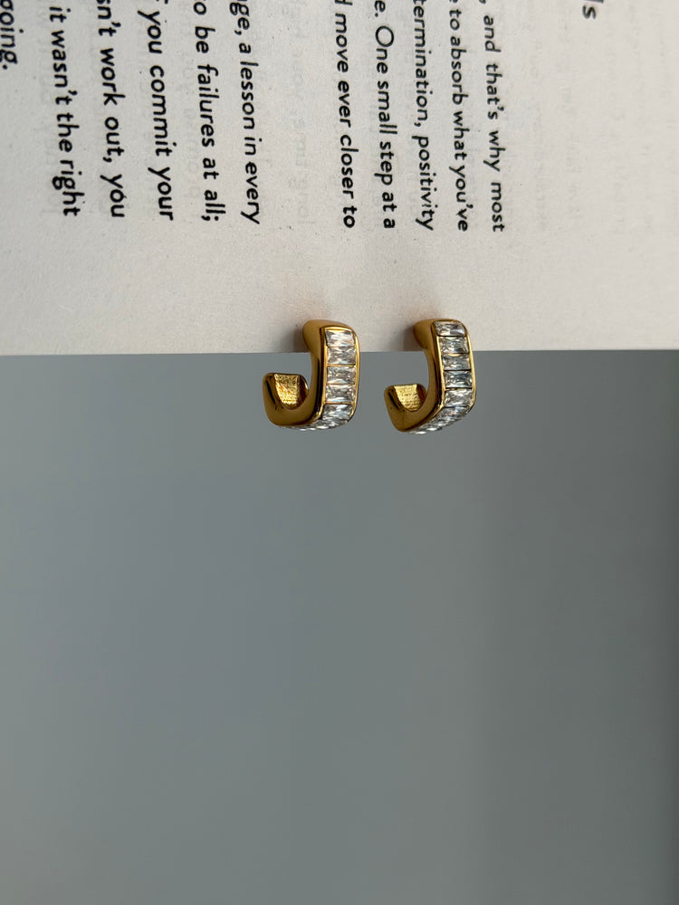 EVA-DIAMOND-EARRINGS