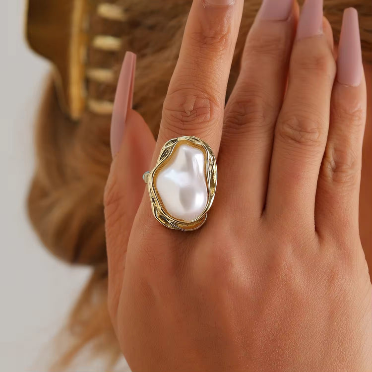 Lunara- Pearl- Ring