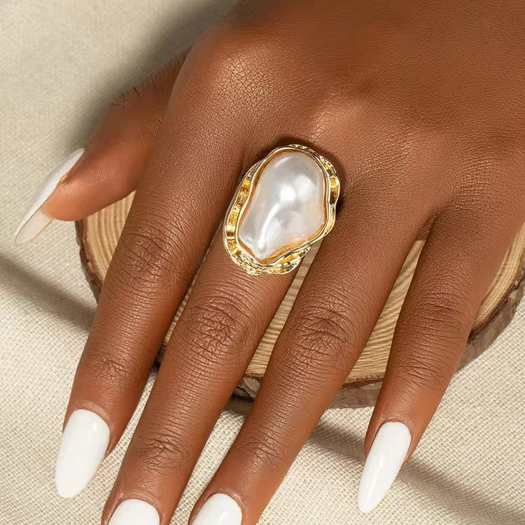 Lunara- Pearl- Ring