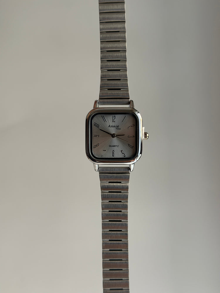 MIA VINTAGE WATCH