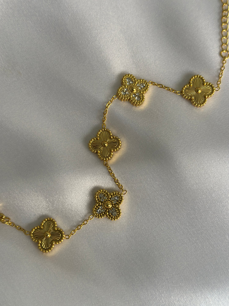 Gold-Clover-Diamond-Studded-Bracelet(Best-Selling)