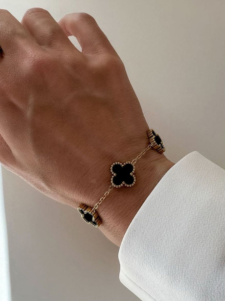 BLACK-CLOVER-BRACELET