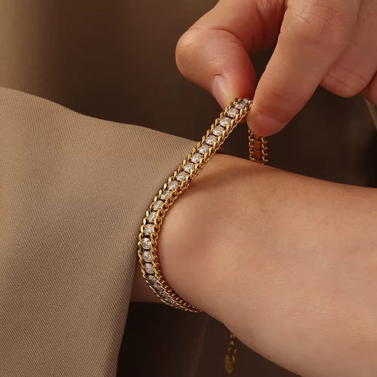 LATIKA-CHAIN-BRACELET