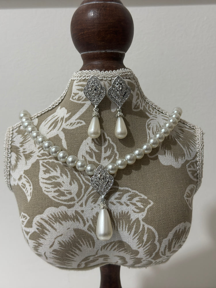 LILA-PEARL-NECKLACE