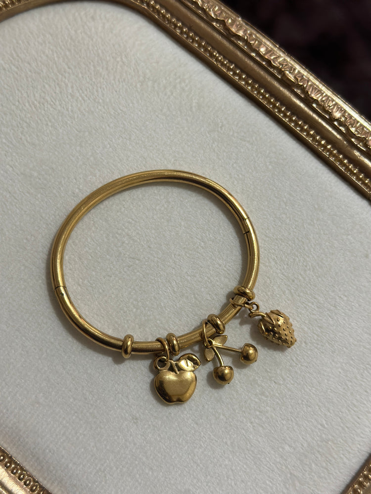 AVNI-CHARMS-BRACELET
