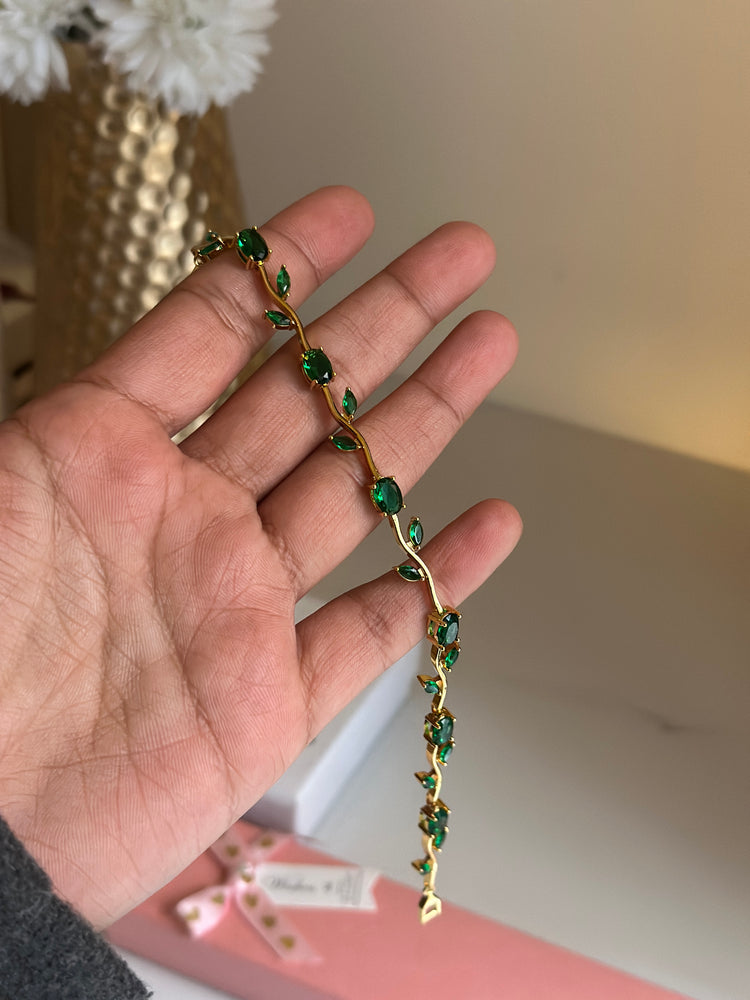 AARON-VIRAL-TULIP-BRACELET- (Green)