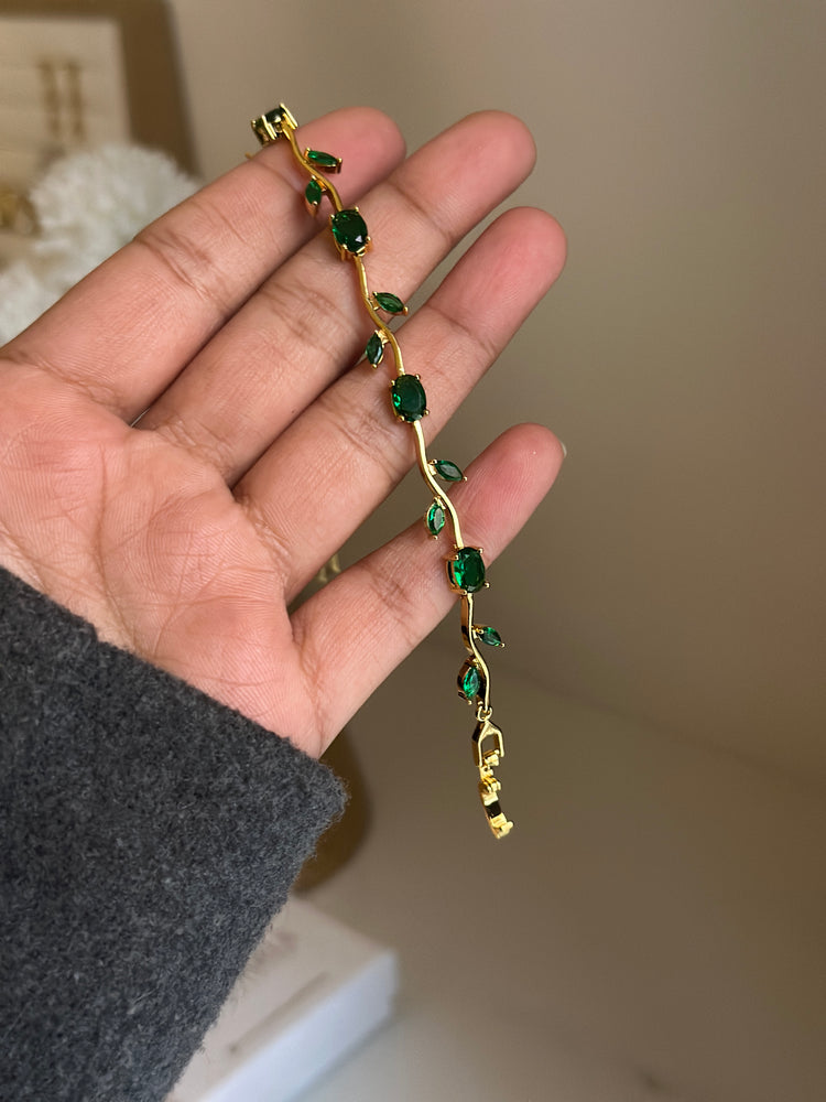 AARON-VIRAL-TULIP-BRACELET- (Green)