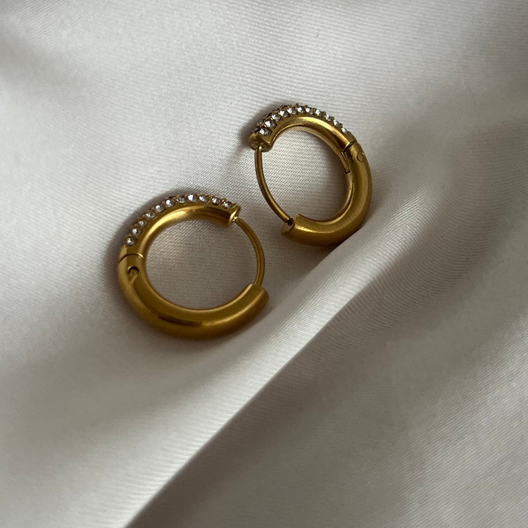 Luxury-Classic-Hoops( Medium Size )