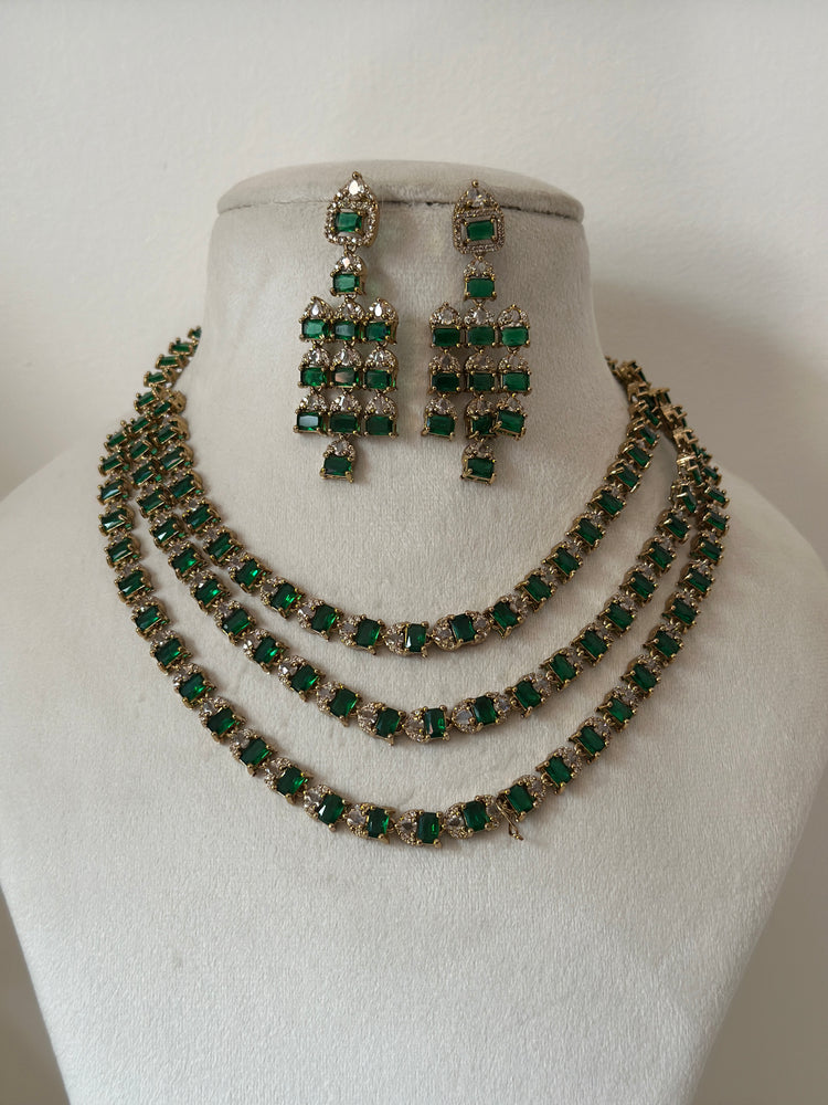 UPASNA-3-LAYER-NECKLACE