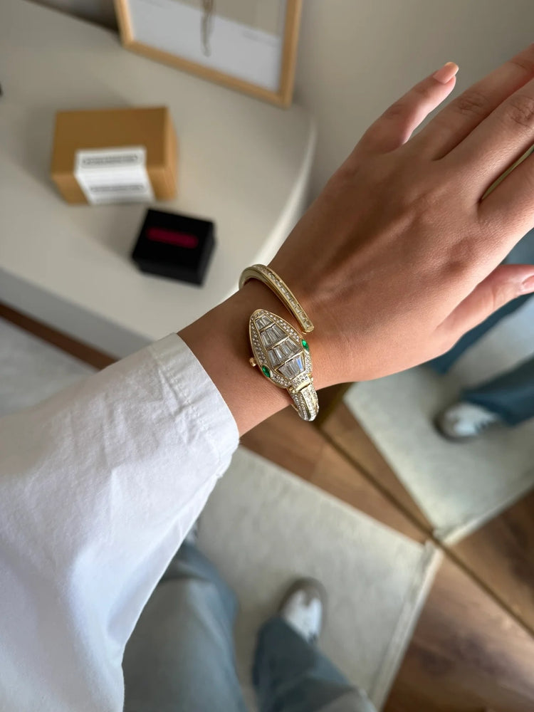 Queen’s-Coil-Watch-Bracelet