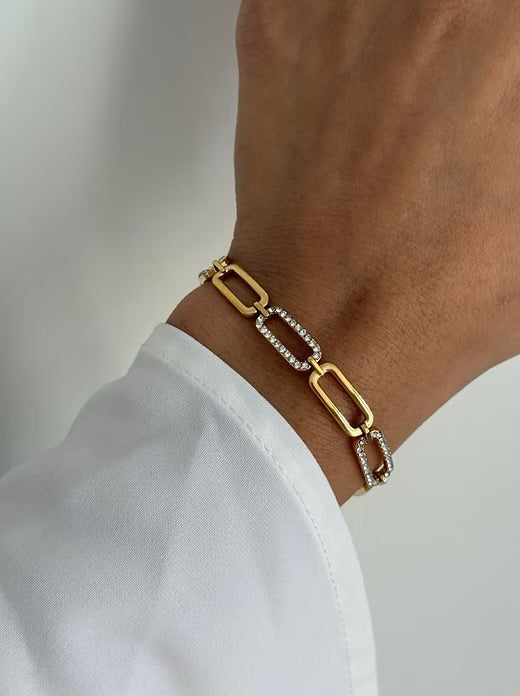 PAPER-CLIP-BRACELET