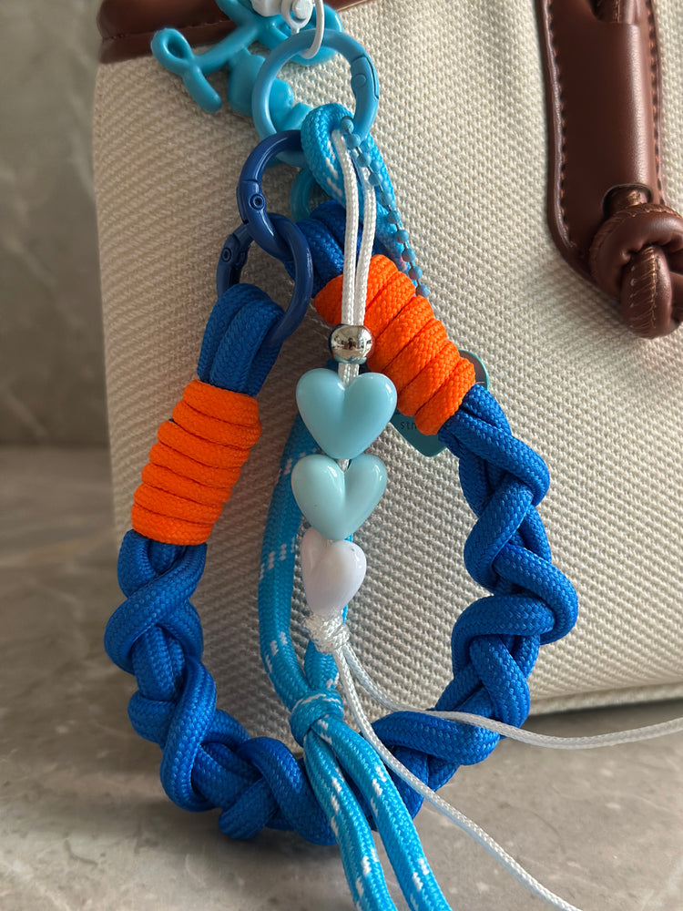CUPID KNOT BAG CHARM ( BLUE)