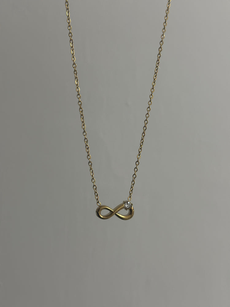 INFINITY-STONE-NECKLACE