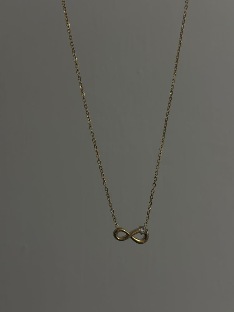 INFINITY-STONE-NECKLACE