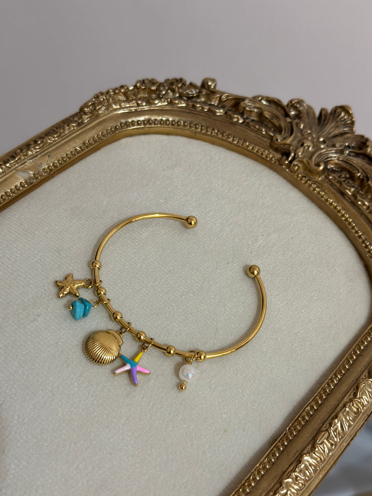 OCEAN-CHARMS-BRACELET