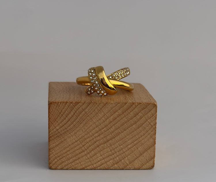 KNOT RING