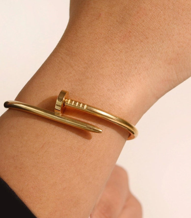 NAIL BRACELET
