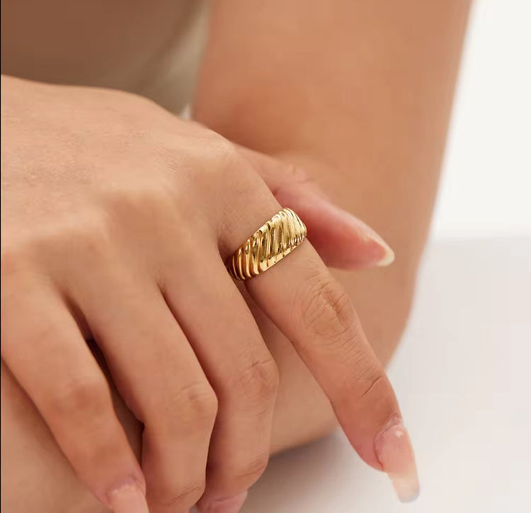 VENUS RING RING 14