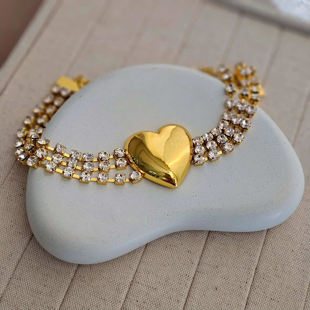 BOLD-HEART-CHOKER-NECKLACE
