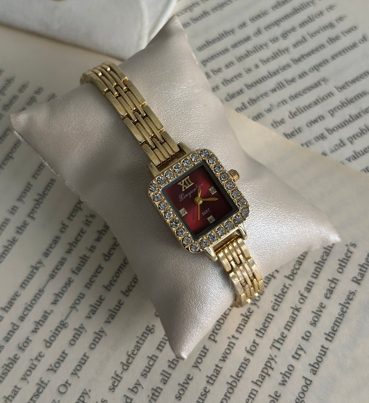 CHERRY LUXE VINTAGE WATCH