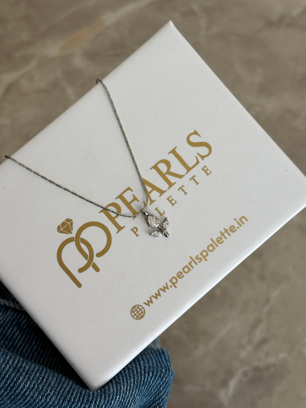 TULIP MINIMAL NECKLACE ( SILVER)