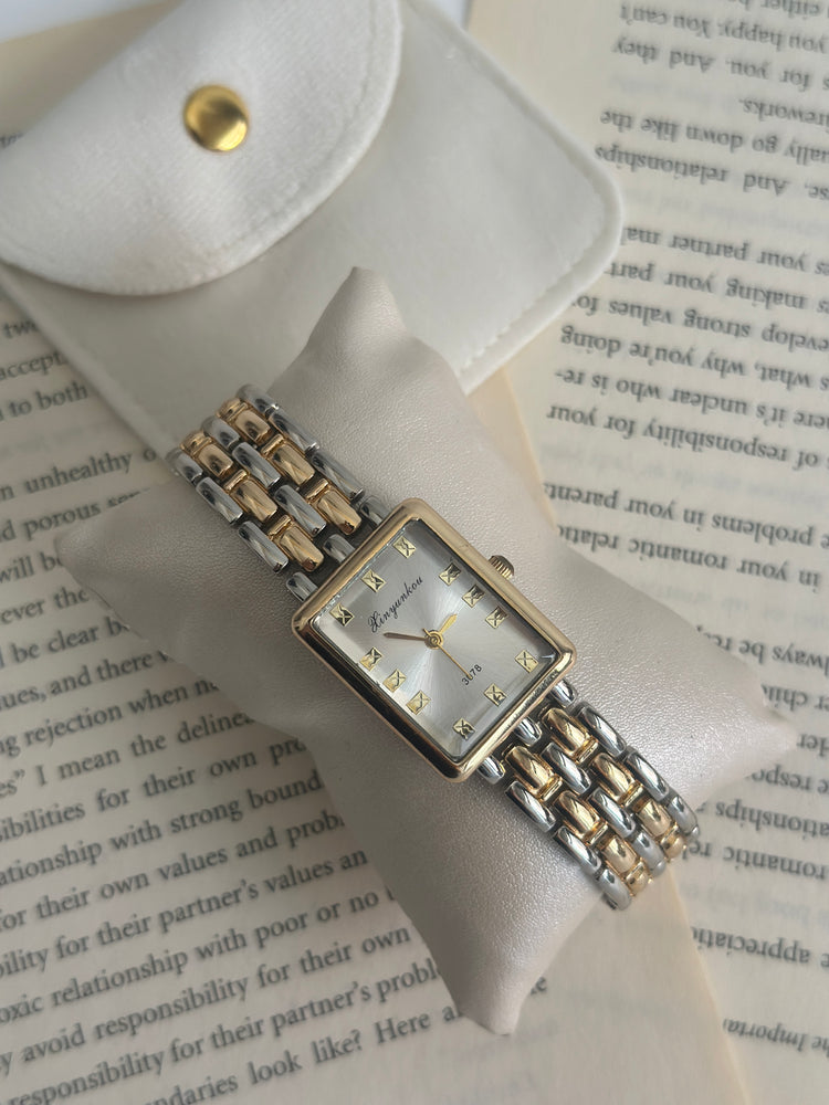 PEARL GLOW VINTAGE WATCH( GREY DIAL)