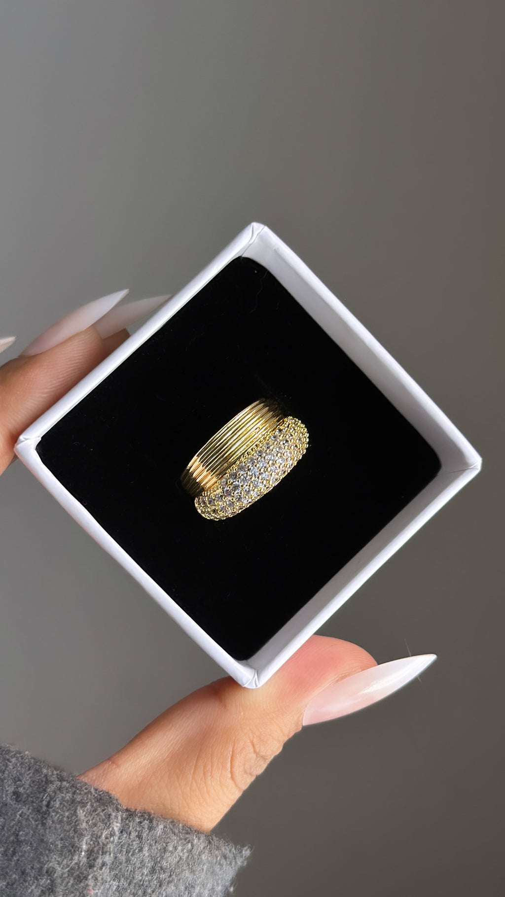 MARY ADJUSTABLE RING