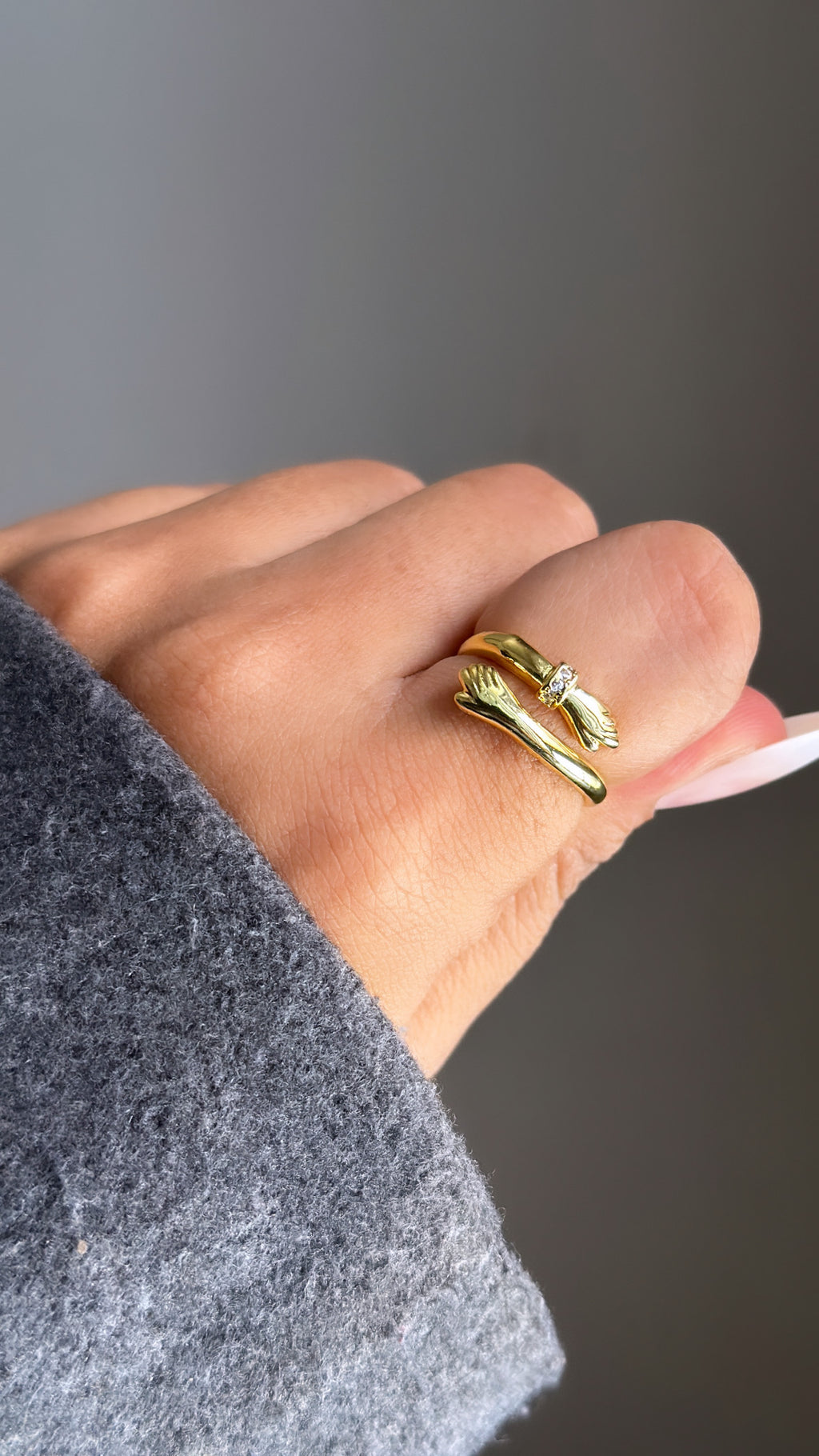 ANAYA HUG ADJUSTABLE RING