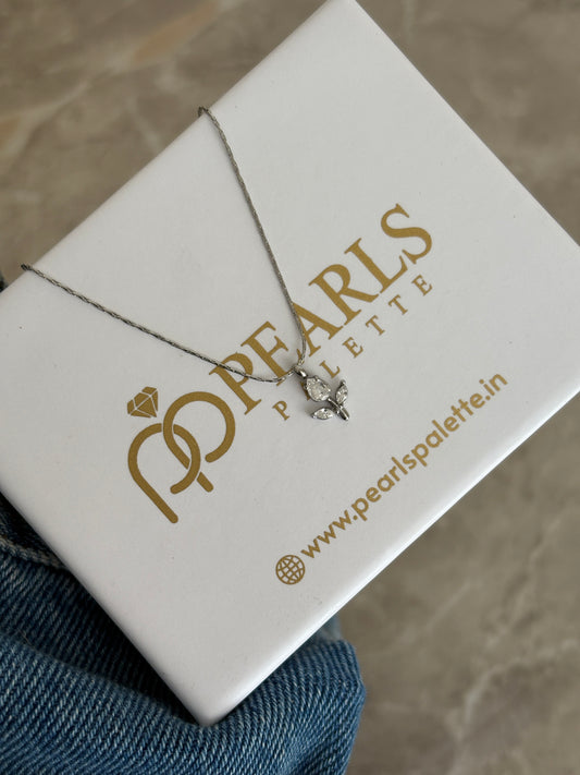 TULIP MINIMAL NECKLACE ( SILVER)