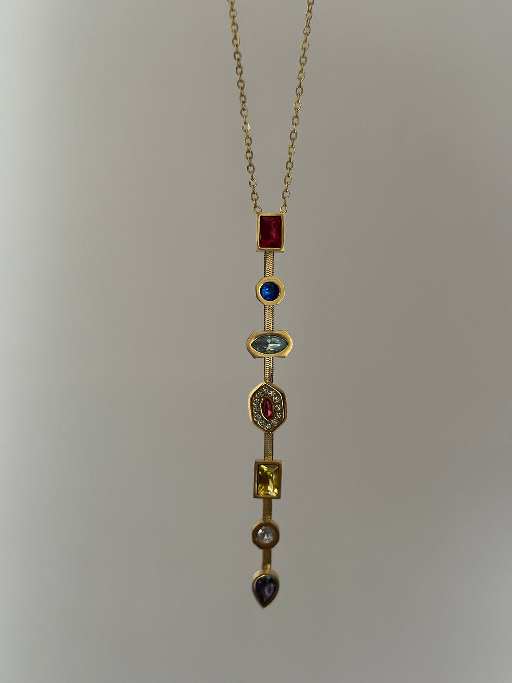 BROOKLYN- SAGA-LONG-CHAIN-NECKLACE