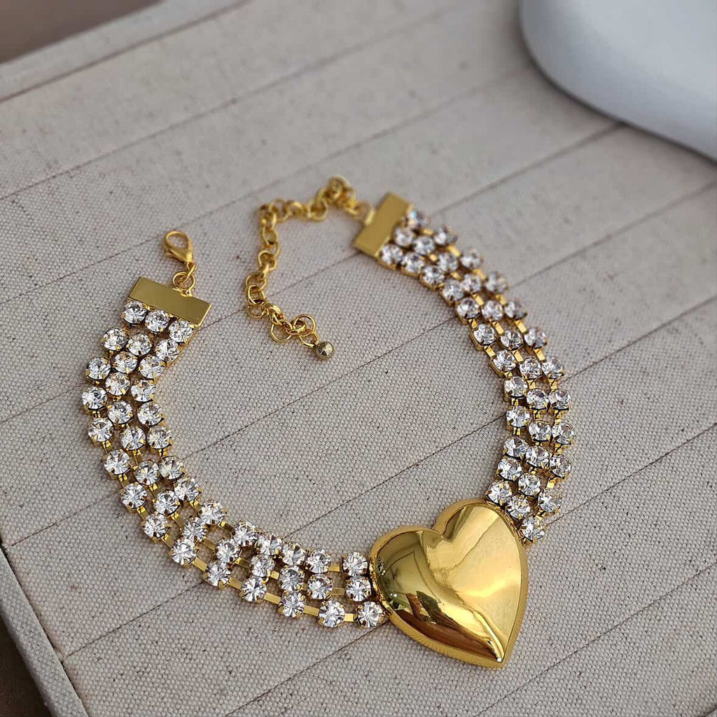 BOLD-HEART-CHOKER-NECKLACE