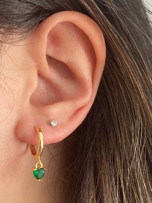 EMRALD-GREEN-CRYSTAL-HUGGIES